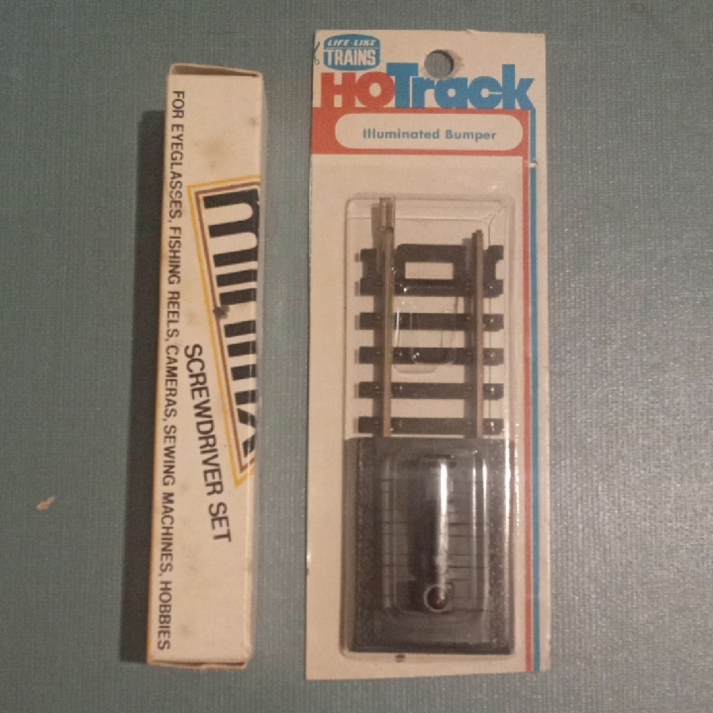Set Of MiniFix Screwdriver And HoTrack Illuminated Bumper